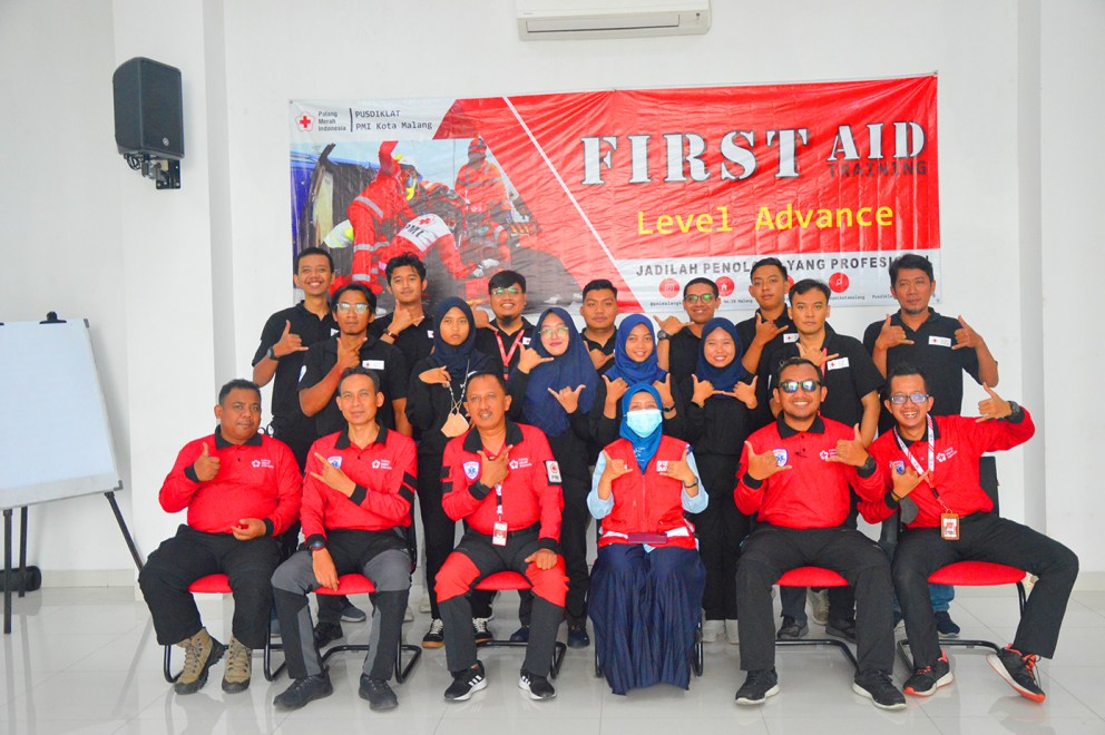team diklat PMI PMR KSR relawan tanjung korps Red Cross Indonesia website